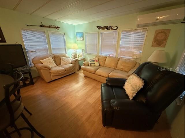 1512 23rd Avenue W Bradenton FL 34205 A4676157 image5