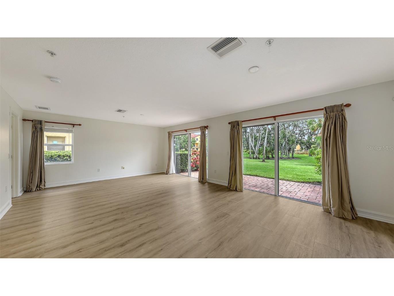 1512 3rd Street Circle E Palmetto FL 34221 A4655629 image42