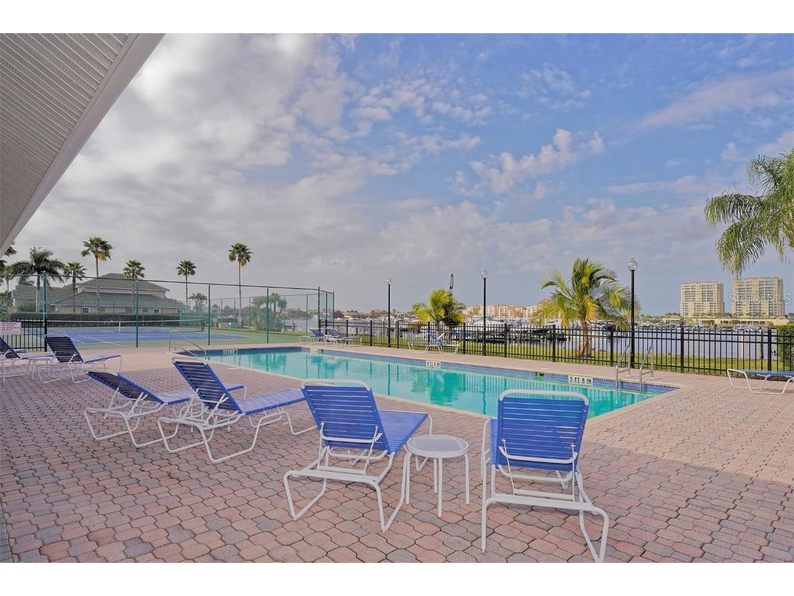 1512 3rd Street Circle E Palmetto FL 34221 A4655629 image87