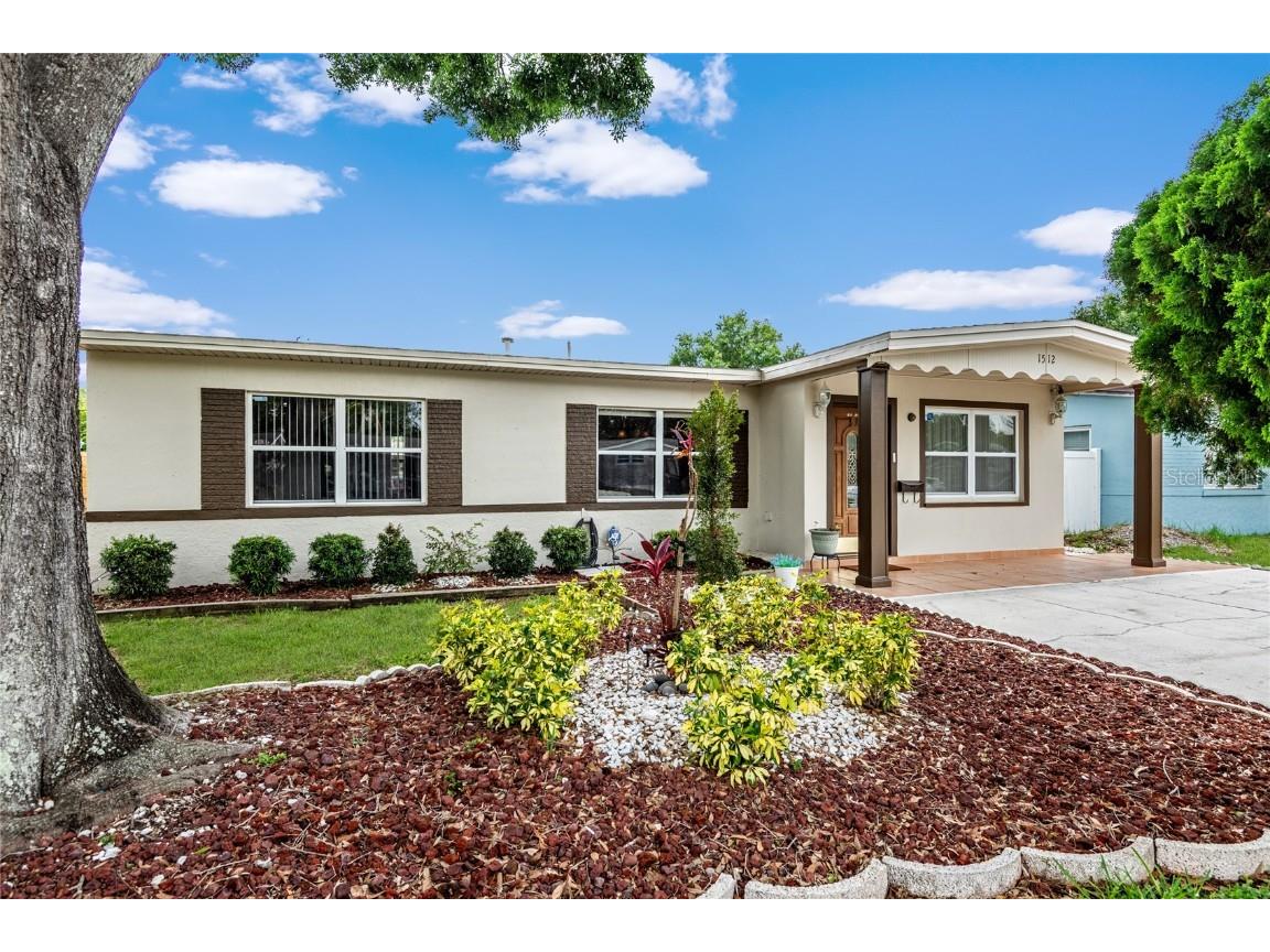 1512 56th Avenue N Saint Petersburg FL 33703 TB8391939 image1