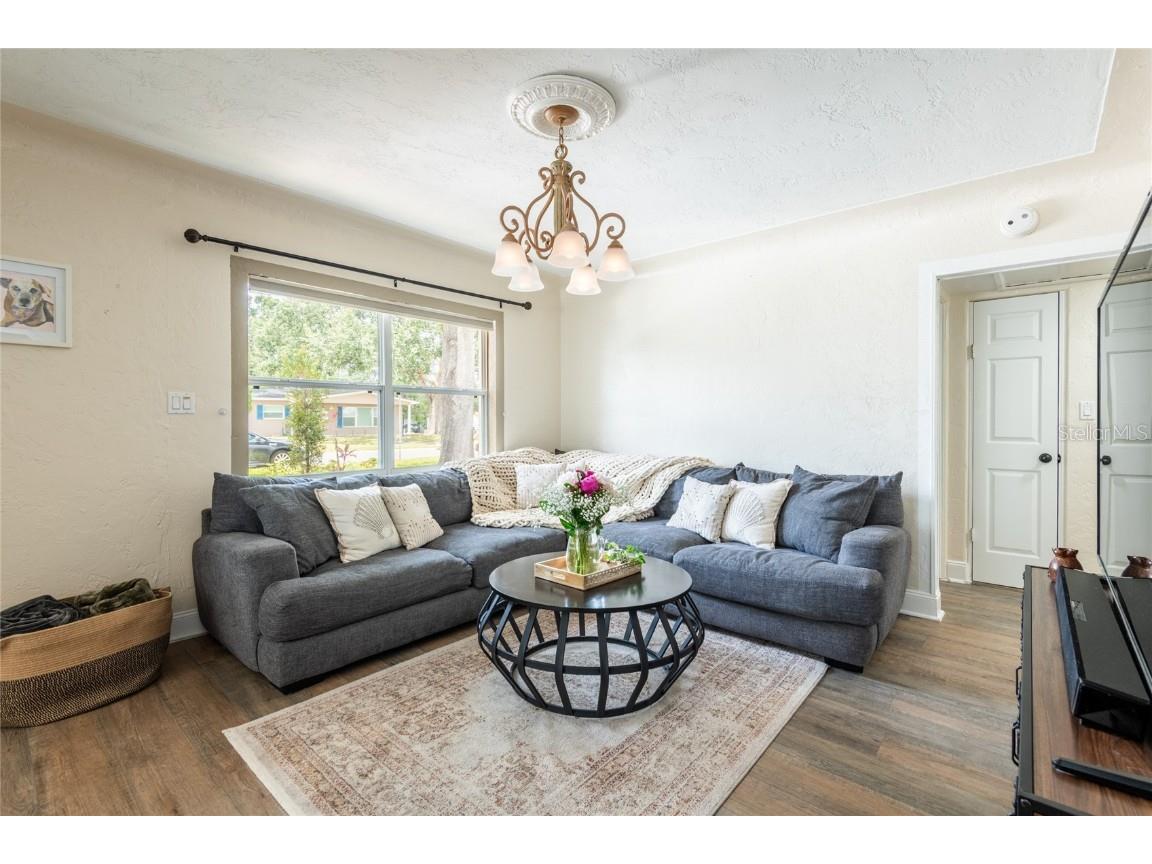 1512 56th Avenue N Saint Petersburg FL 33703 TB8391939 image10