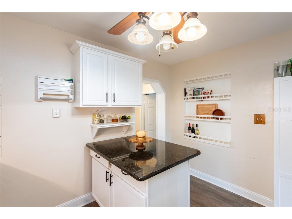 1512 56th Avenue N Saint Petersburg FL 33703 TB8391939 image17