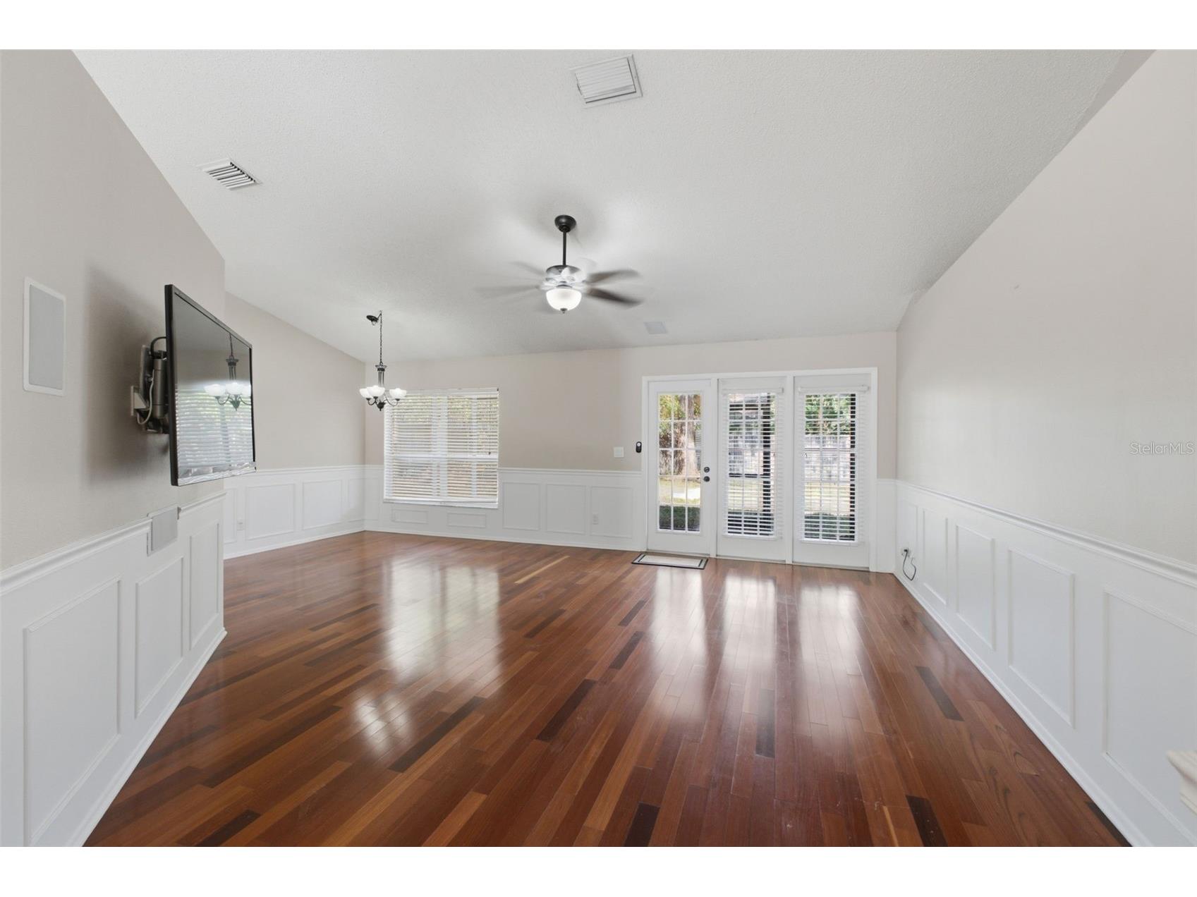 1512 Bay View Street Tarpon Springs FL 34689 W7886723 image25