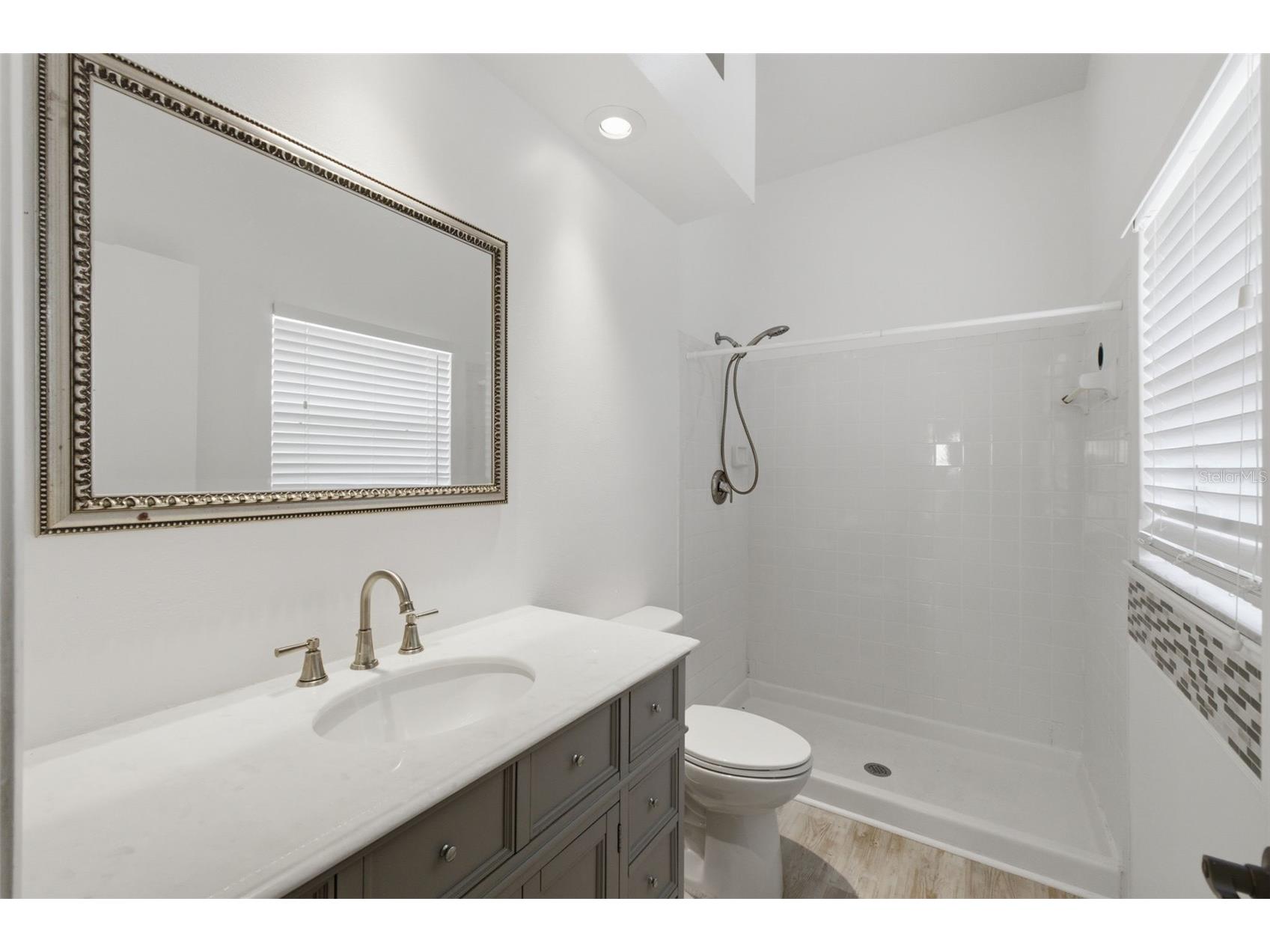 1512 Bay View Street Tarpon Springs FL 34689 W7886723 image33
