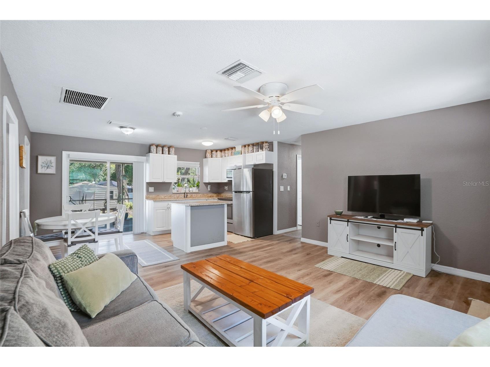 1512 E Hanna Avenue Tampa FL 33610 TB8512605 image10