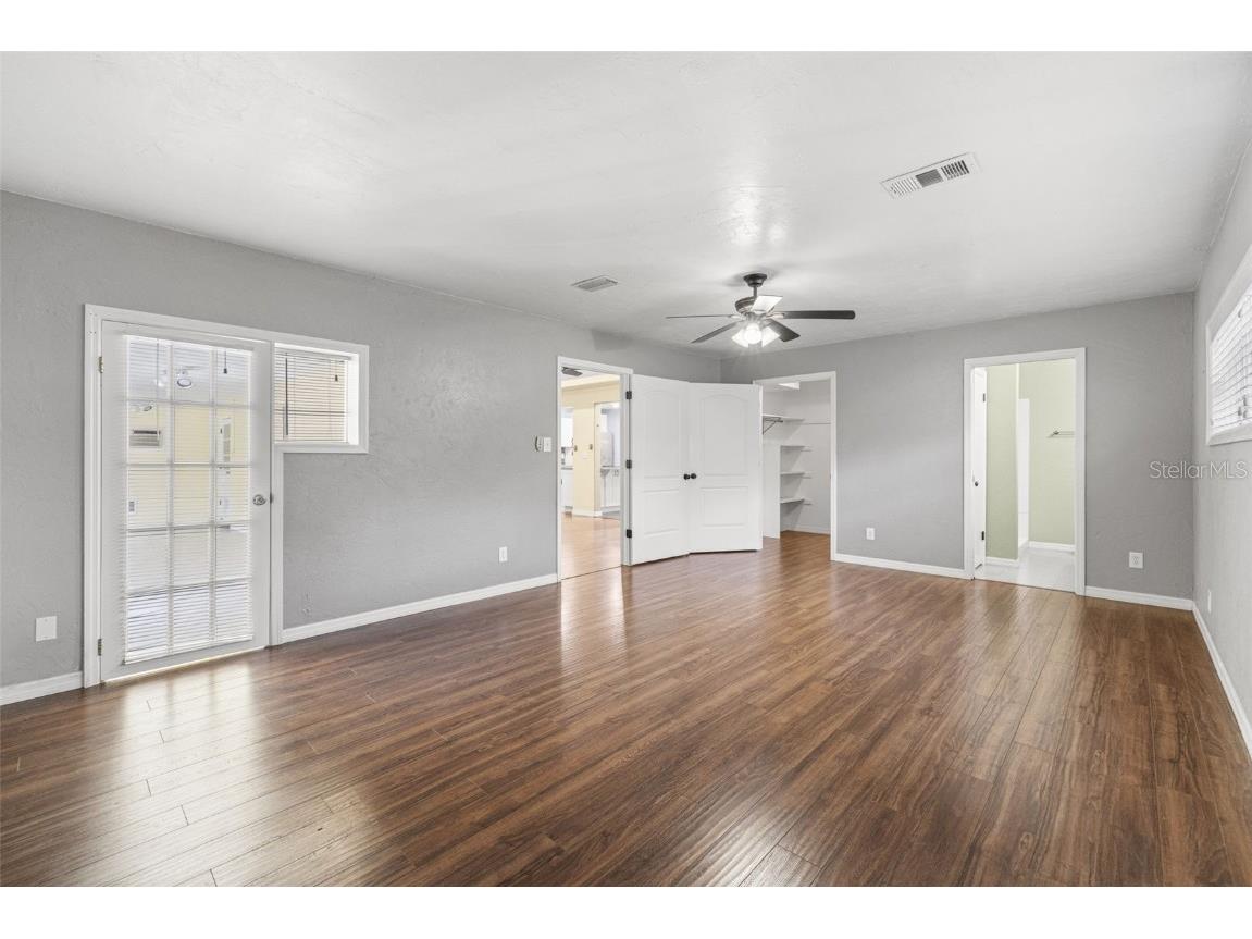 1512 Florida Avenue Palm Harbor FL 34683 TB8425653 image13