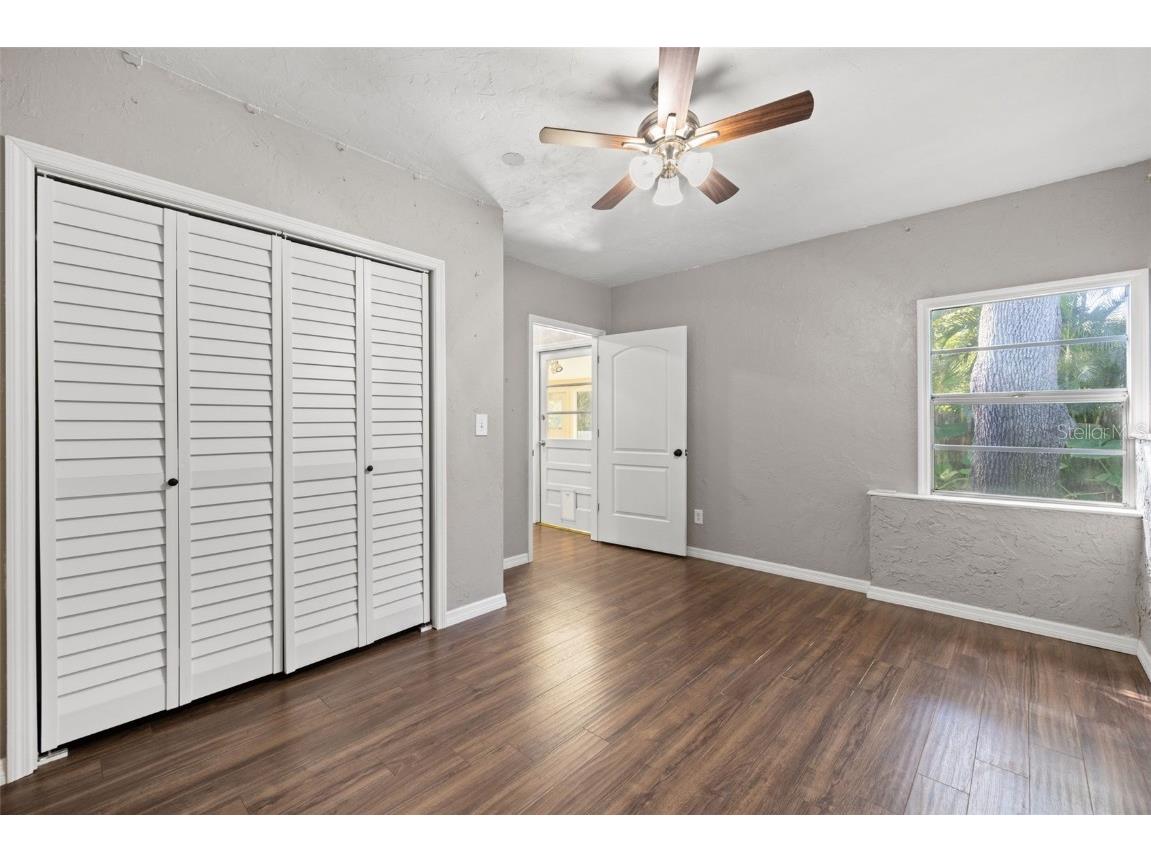 1512 Florida Avenue Palm Harbor FL 34683 TB8425653 image18