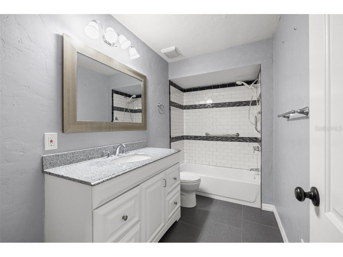 1512 Florida Avenue Palm Harbor FL 34683 TB8425653 image21