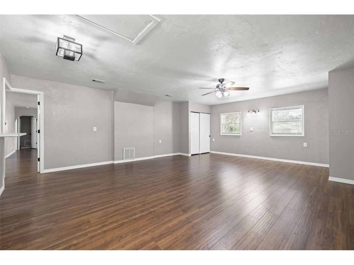 1512 Florida Avenue Palm Harbor FL 34683 TB8425653 image25