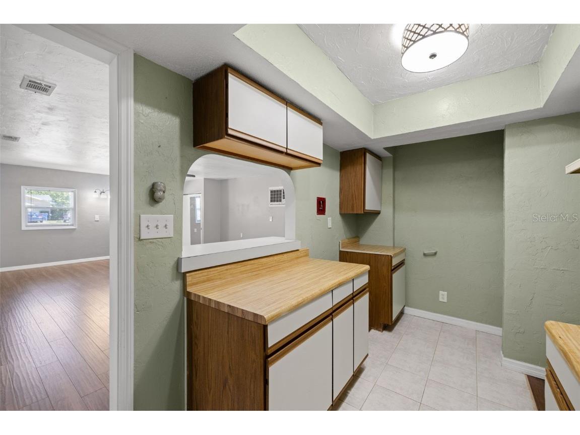 1512 Florida Avenue Palm Harbor FL 34683 TB8425653 image29