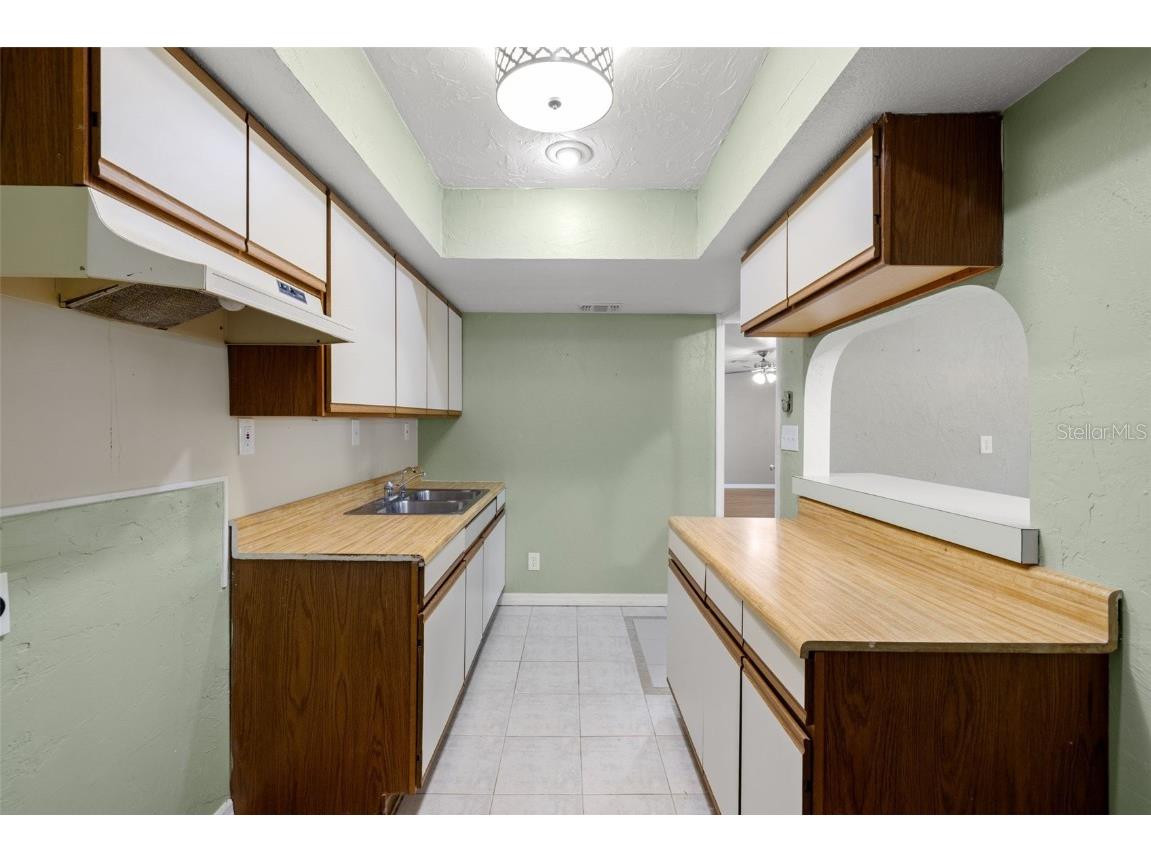 1512 Florida Avenue Palm Harbor FL 34683 TB8425653 image30