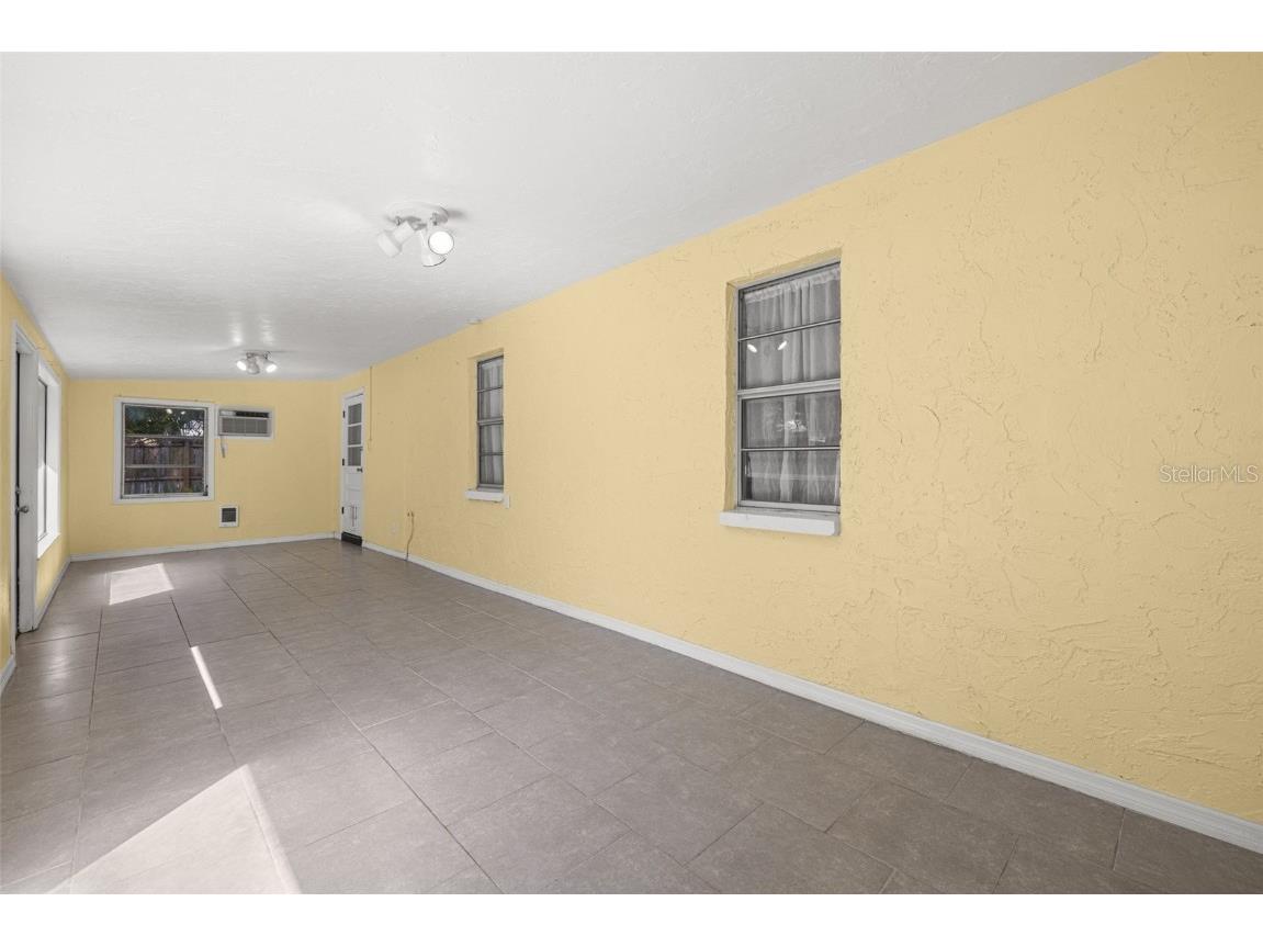 1512 Florida Avenue Palm Harbor FL 34683 TB8425653 image31