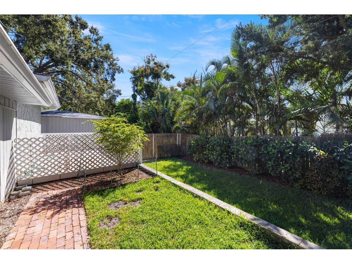 1512 Florida Avenue Palm Harbor FL 34683 TB8425653 image34