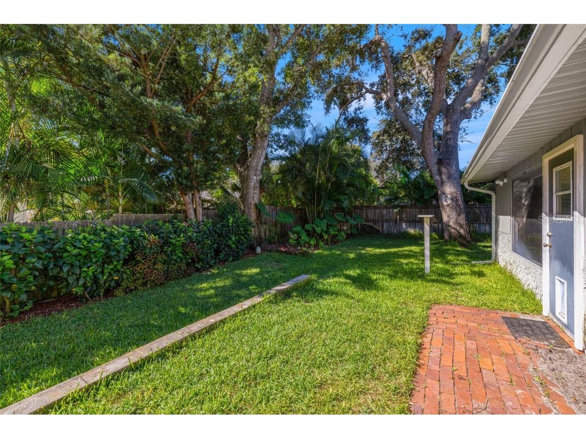 1512 Florida Avenue Palm Harbor FL 34683 TB8425653 image35