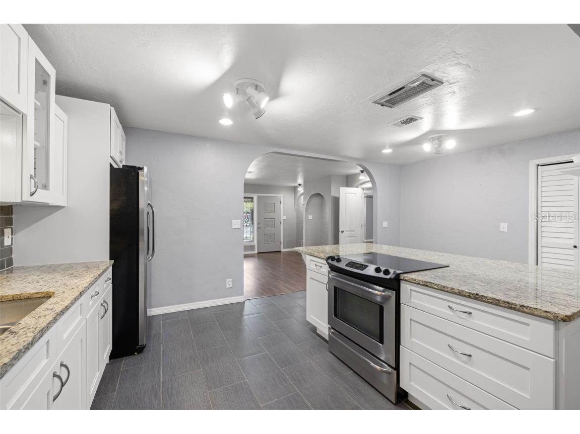 1512 Florida Avenue Palm Harbor FL 34683 TB8425653 image9