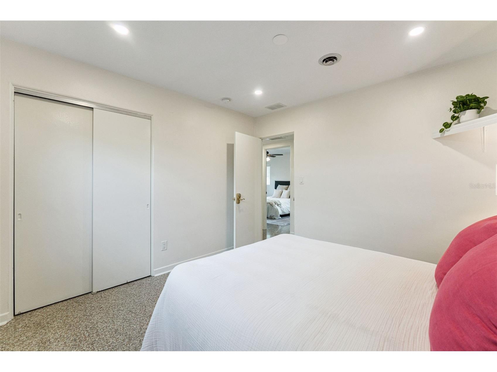 1512 Overlake Avenue Orlando FL 32806 O6395665 image23