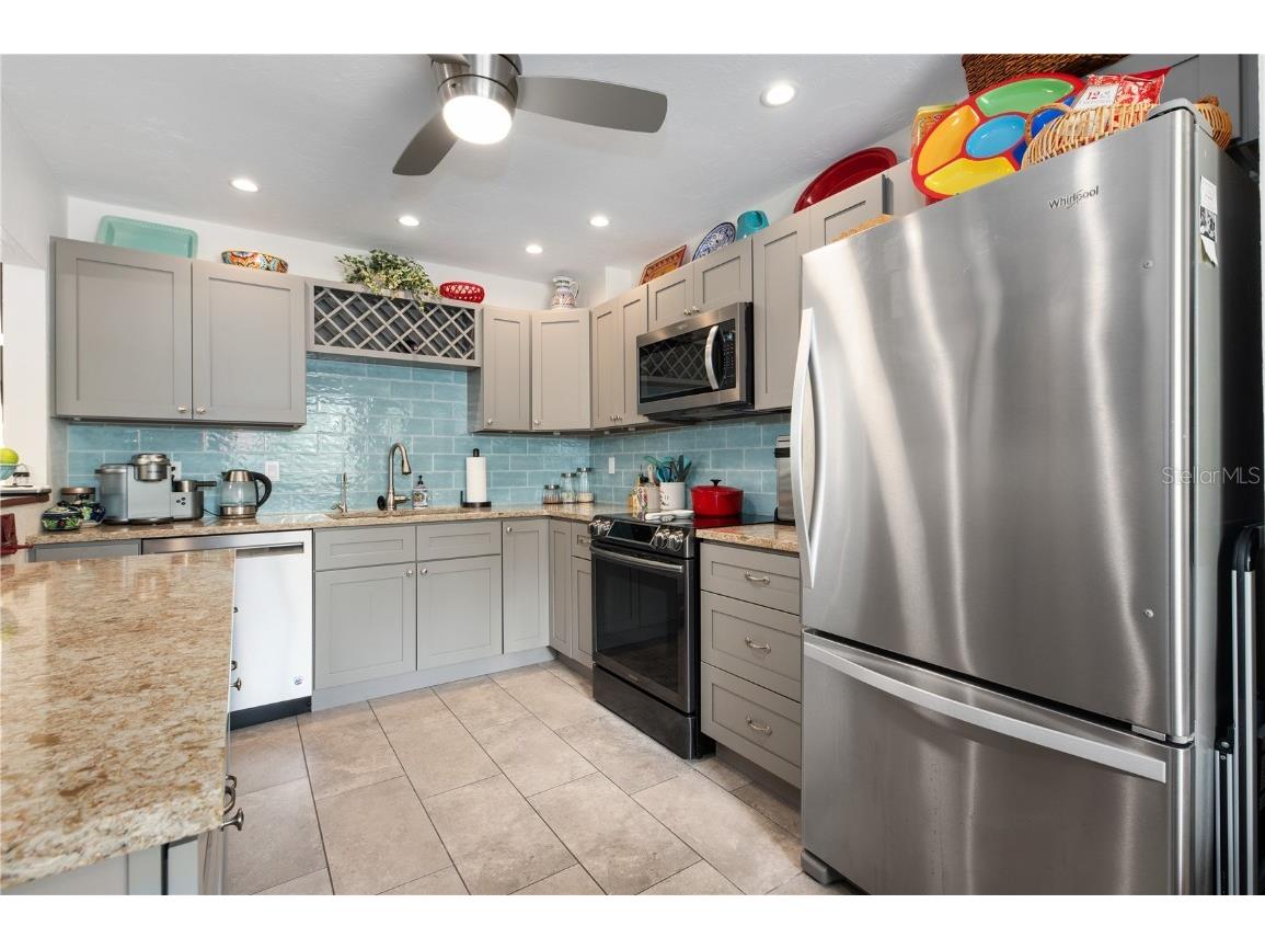 1512 Pelican Cove Road #239 Sarasota FL 34231 - SARASOTA BAY A4667370 image7