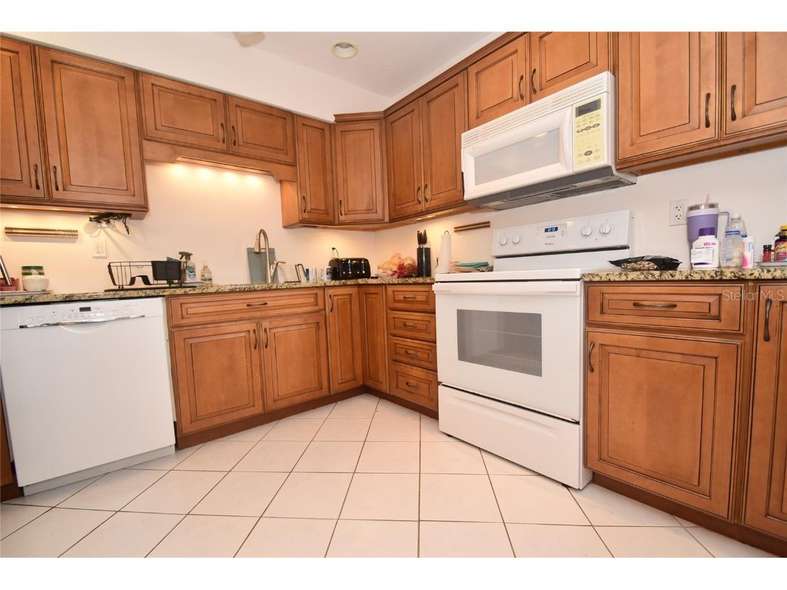 1512 Pelican Point Drive #BA264 Sarasota FL 34231 A4646284 image5
