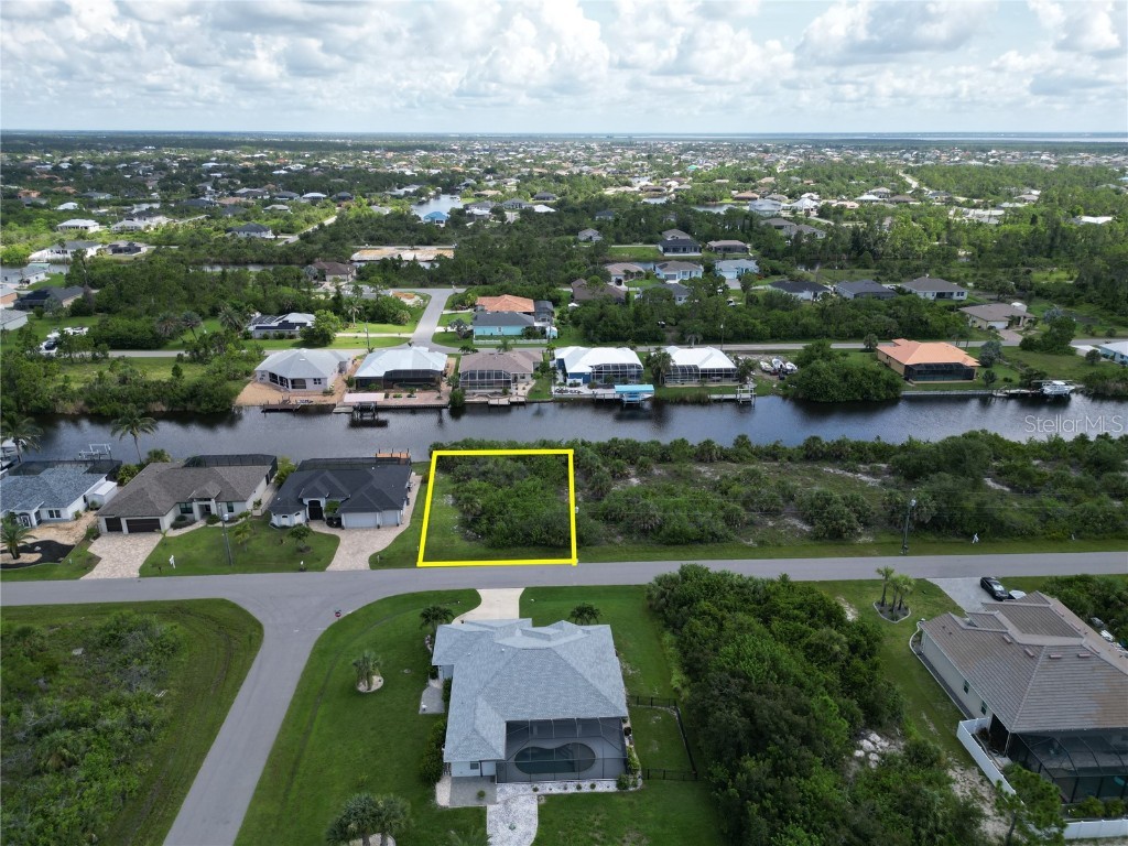 15120 Hennipen Circle Port Charlotte FL 33981 D6143166 image2