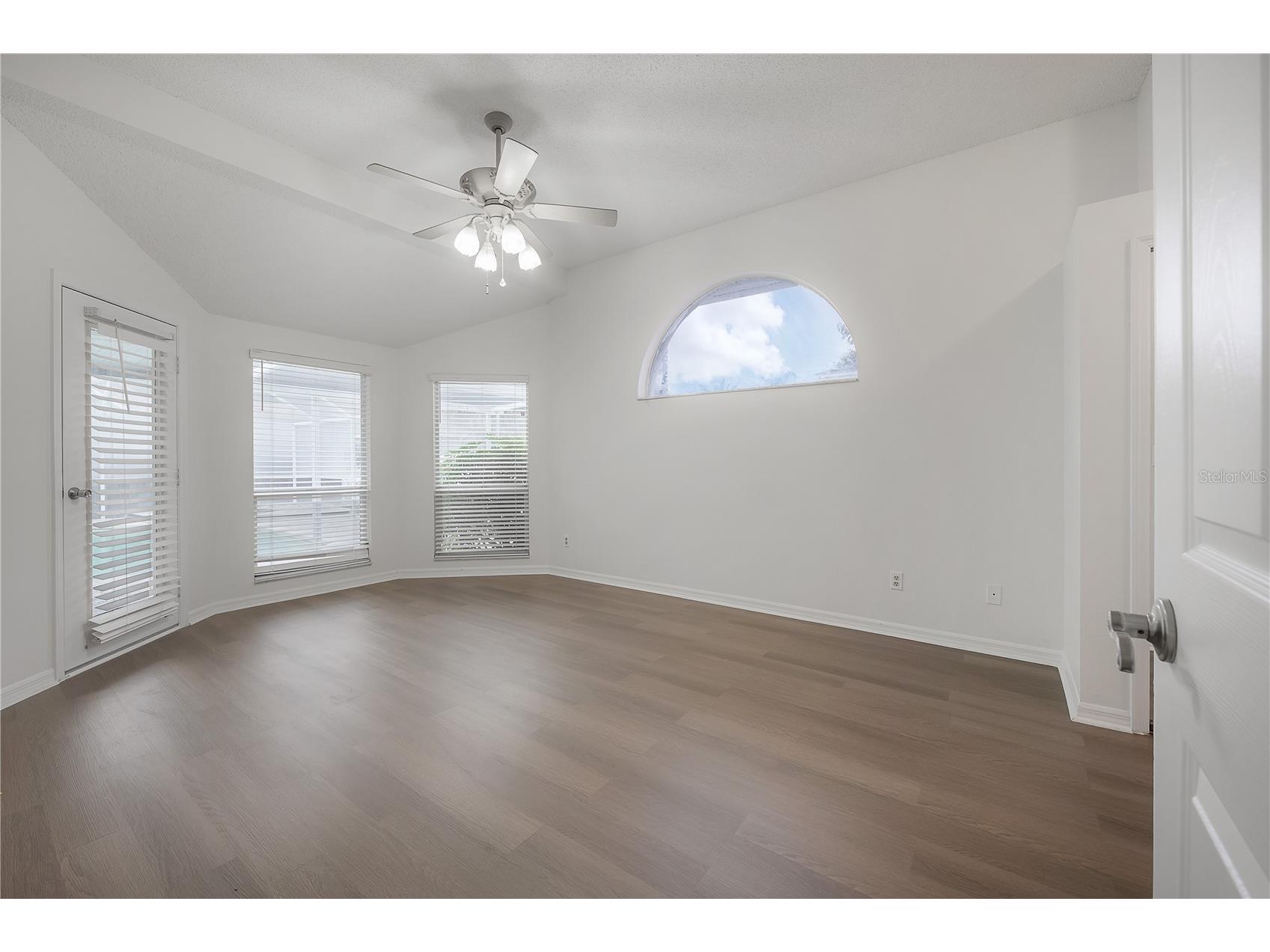 15121 Heathridge Drive Tampa FL 33625 TB8509177 image11