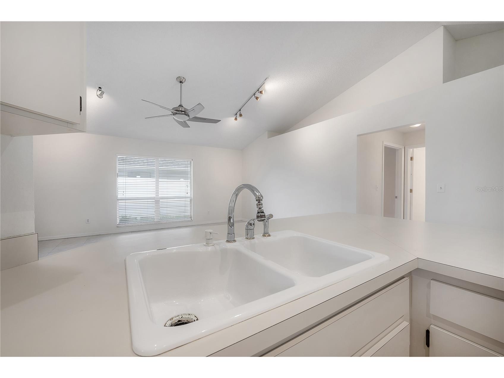 15121 Heathridge Drive Tampa FL 33625 TB8509177 image26