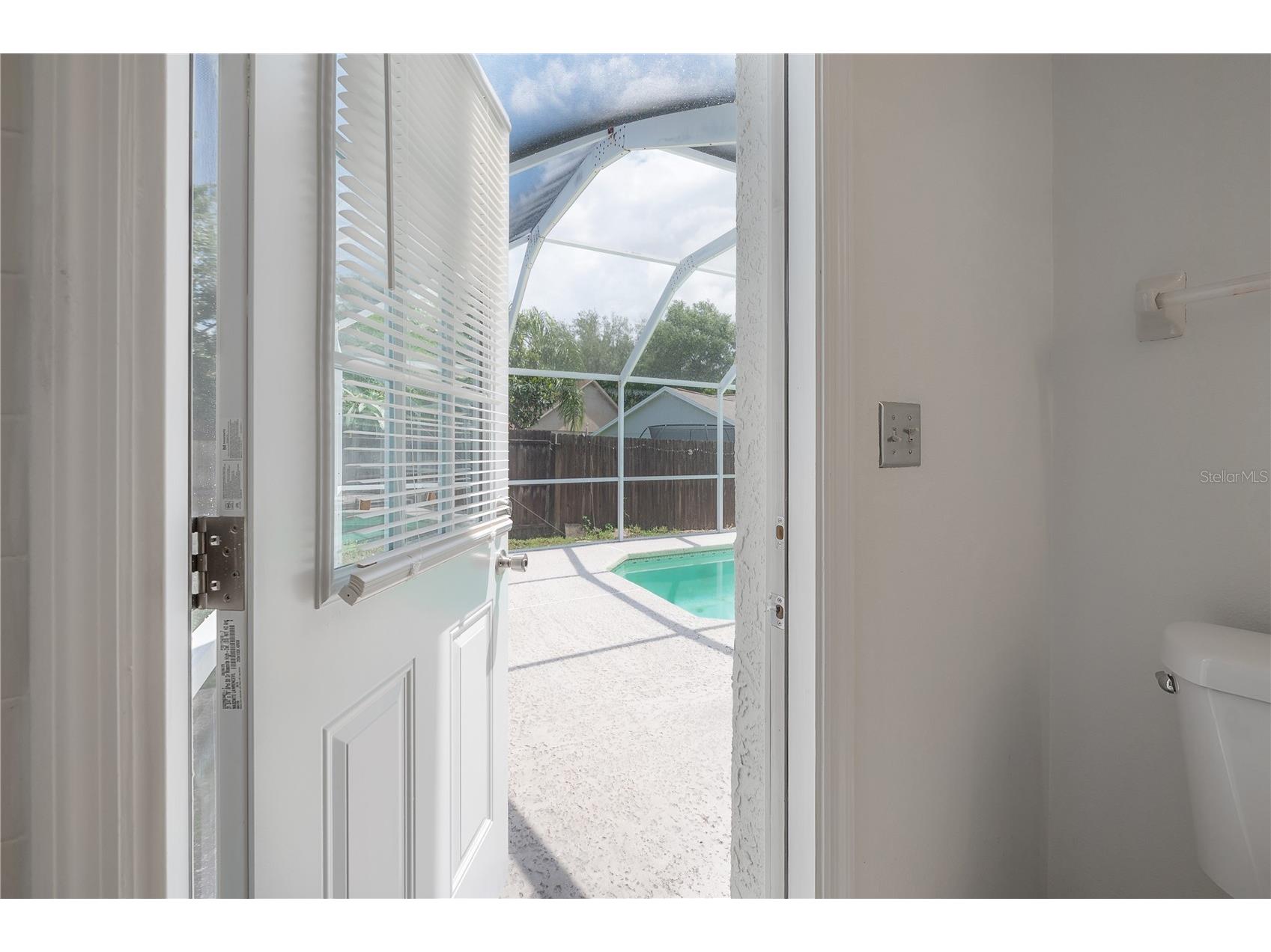 15121 Heathridge Drive Tampa FL 33625 TB8509177 image40