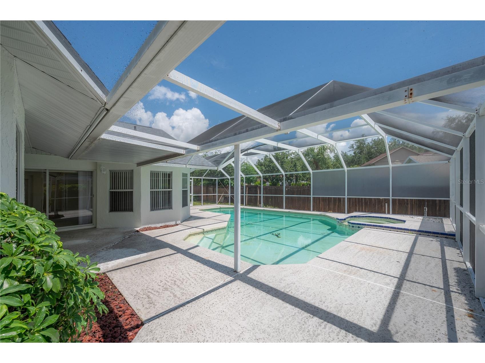 15121 Heathridge Drive Tampa FL 33625 TB8509177 image44