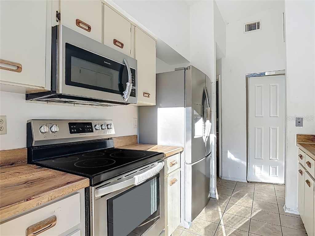 1513 Heritage Lane Daytona Beach FL 32117 O6365364 image7