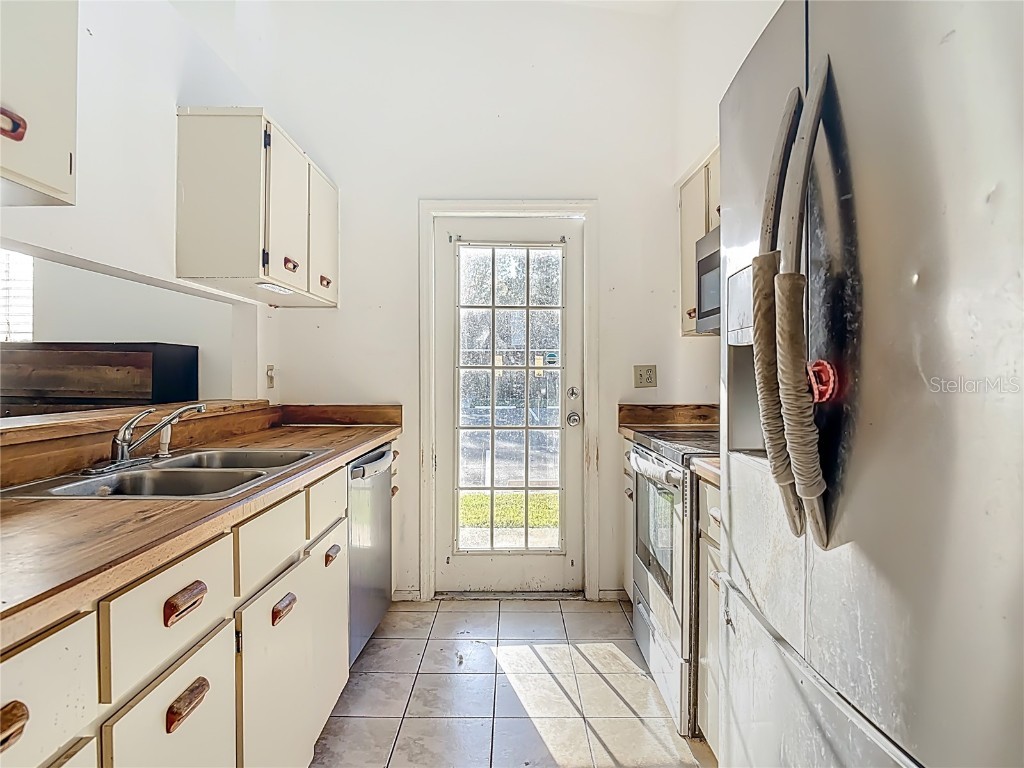 1513 Heritage Lane Daytona Beach FL 32117 O6365364 image8