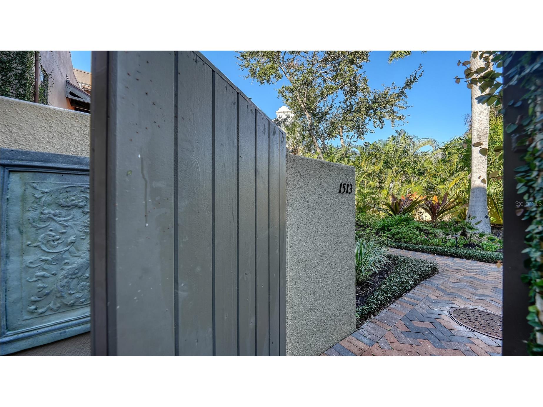 1513 Oak Street #18 Sarasota FL 34236 A4677602 image19