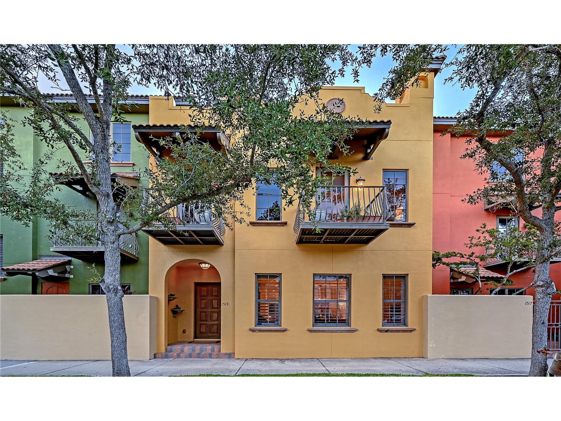 1513 Oak Street #18 Sarasota FL 34236 A4677602 image2