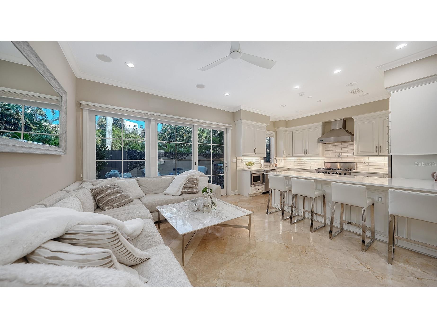 1513 Oak Street #18 Sarasota FL 34236 A4677602 image20