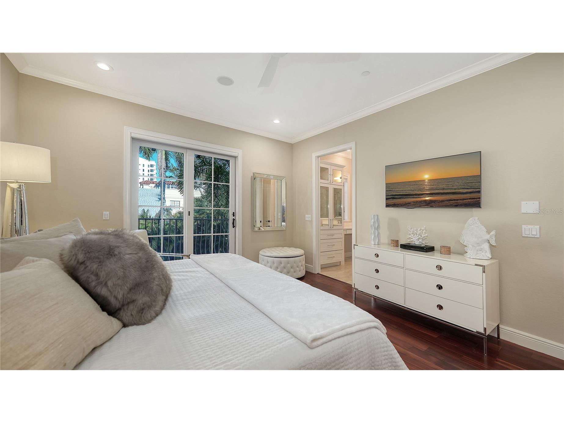 1513 Oak Street #18 Sarasota FL 34236 A4677602 image23