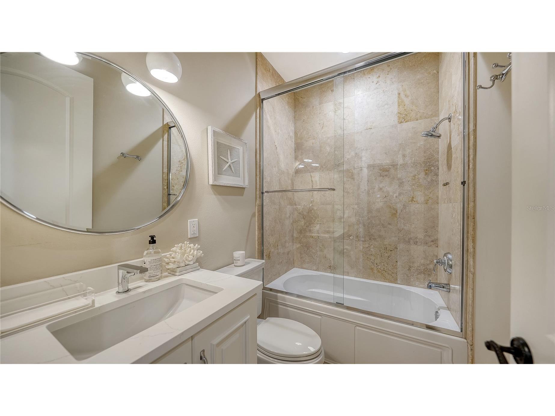 1513 Oak Street #18 Sarasota FL 34236 A4677602 image31