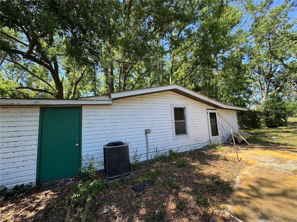 15130 N 104th Street Live Oak FL 32060 TB8378561 image14