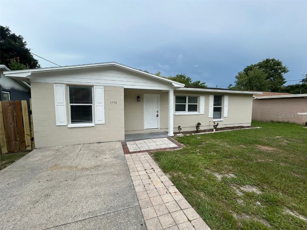 1514 Crest Avenue Leesburg FL 34748 TB8399793 image1