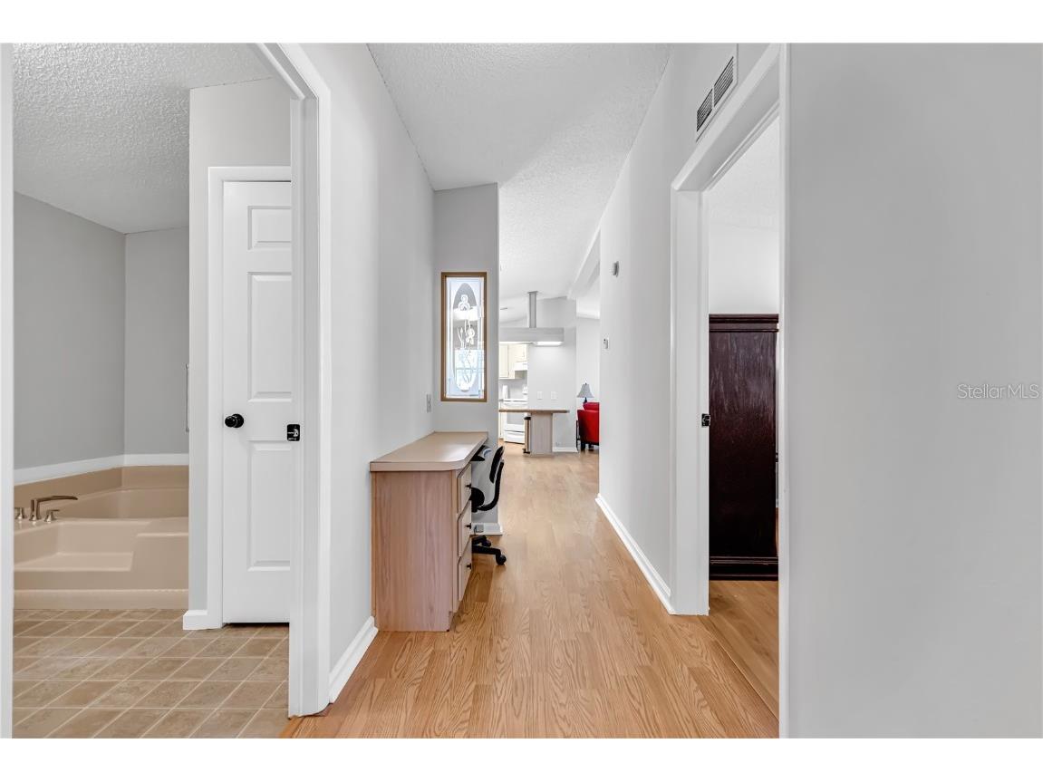 1514 E Schwartz Boulevard Lady Lake FL 32159 G5103972 image25