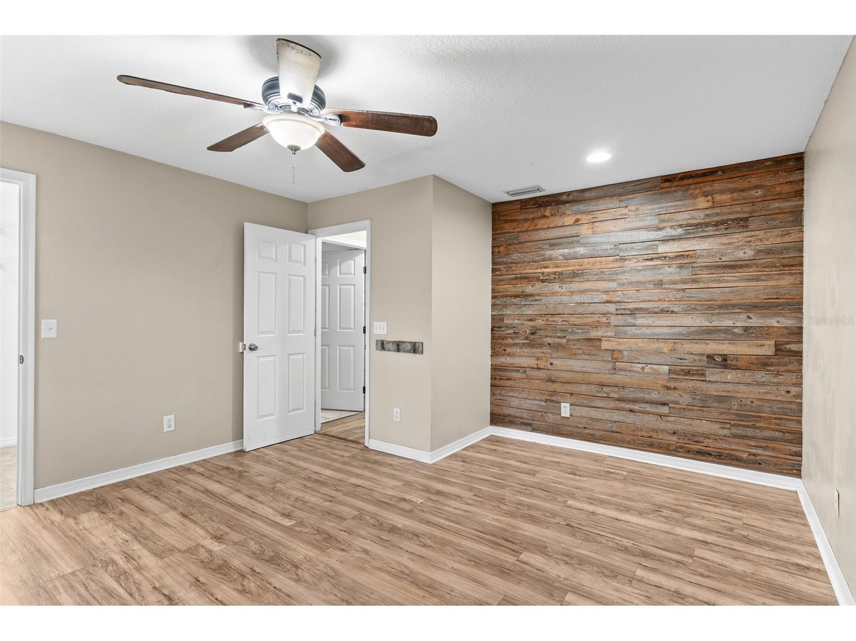 1514 Lake Thomas Loop Winter Haven FL 33880 TB8529479 image30