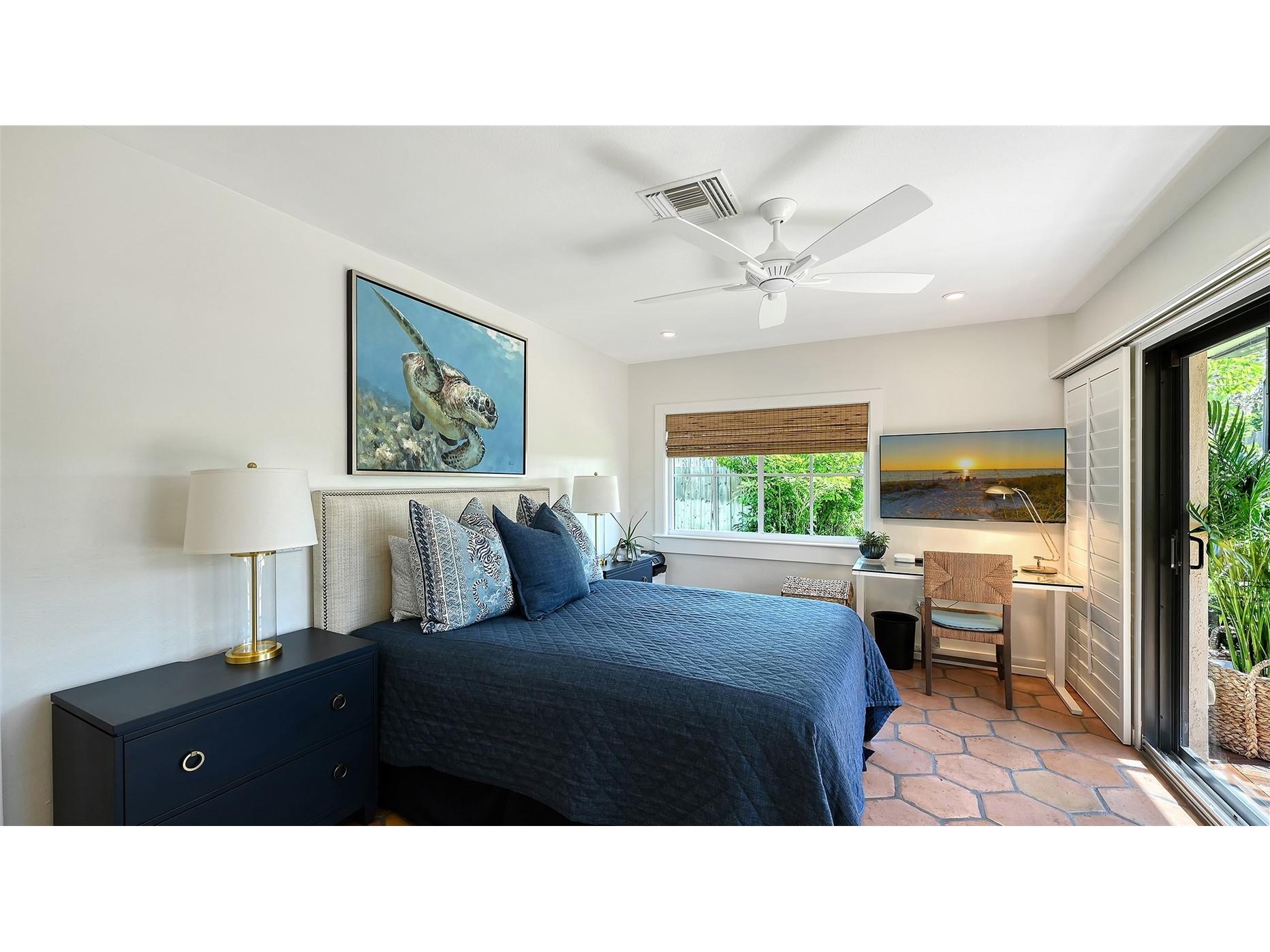 1514 S Lake Shore Drive Sarasota FL 34231 A4684167 image20