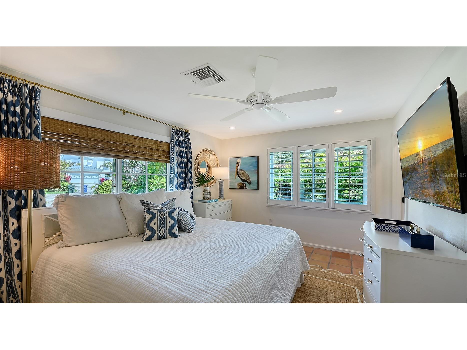 1514 S Lake Shore Drive Sarasota FL 34231 A4684167 image22
