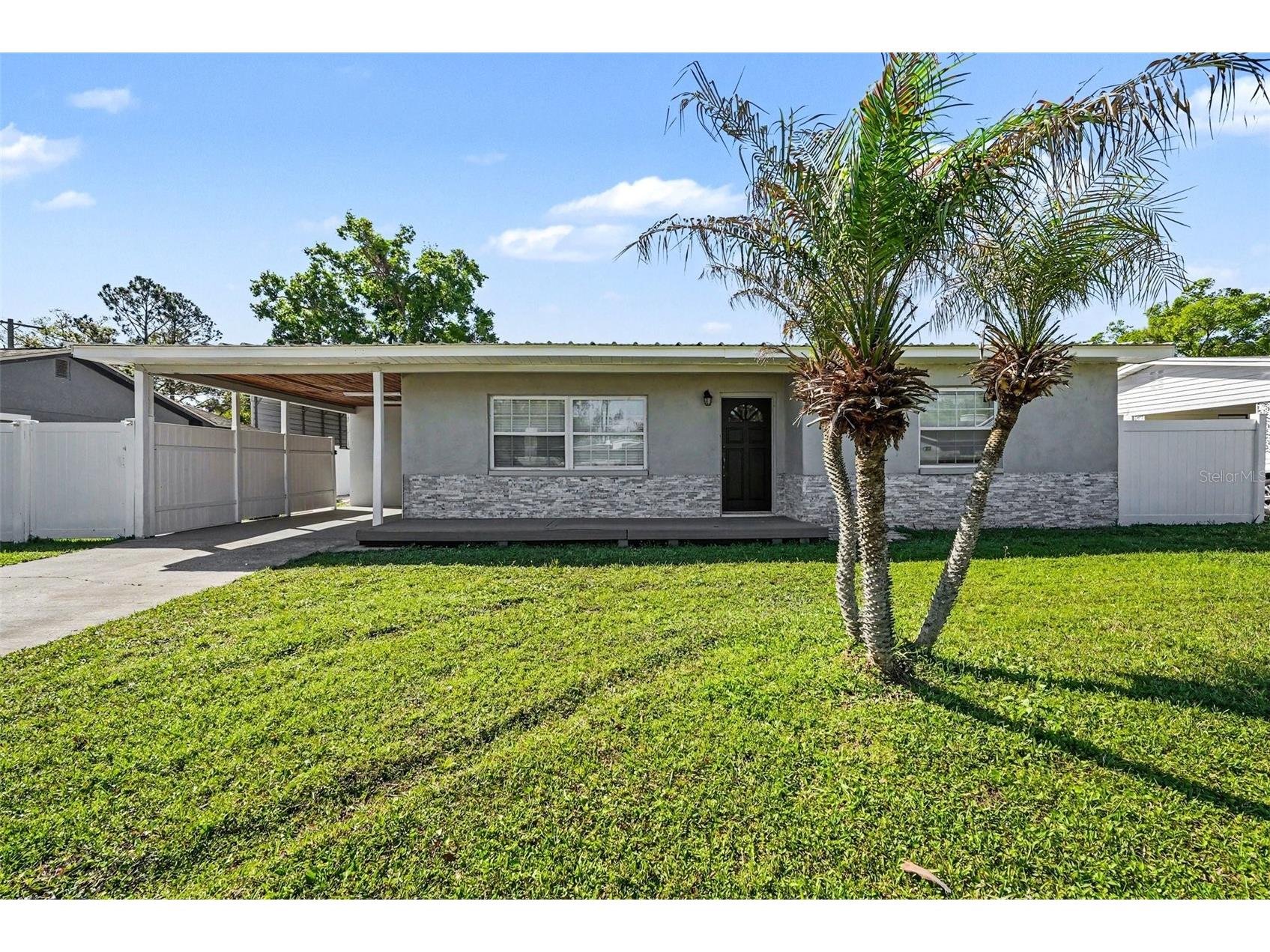 1514 W River Lane Tampa FL 33603 O6392709 image1