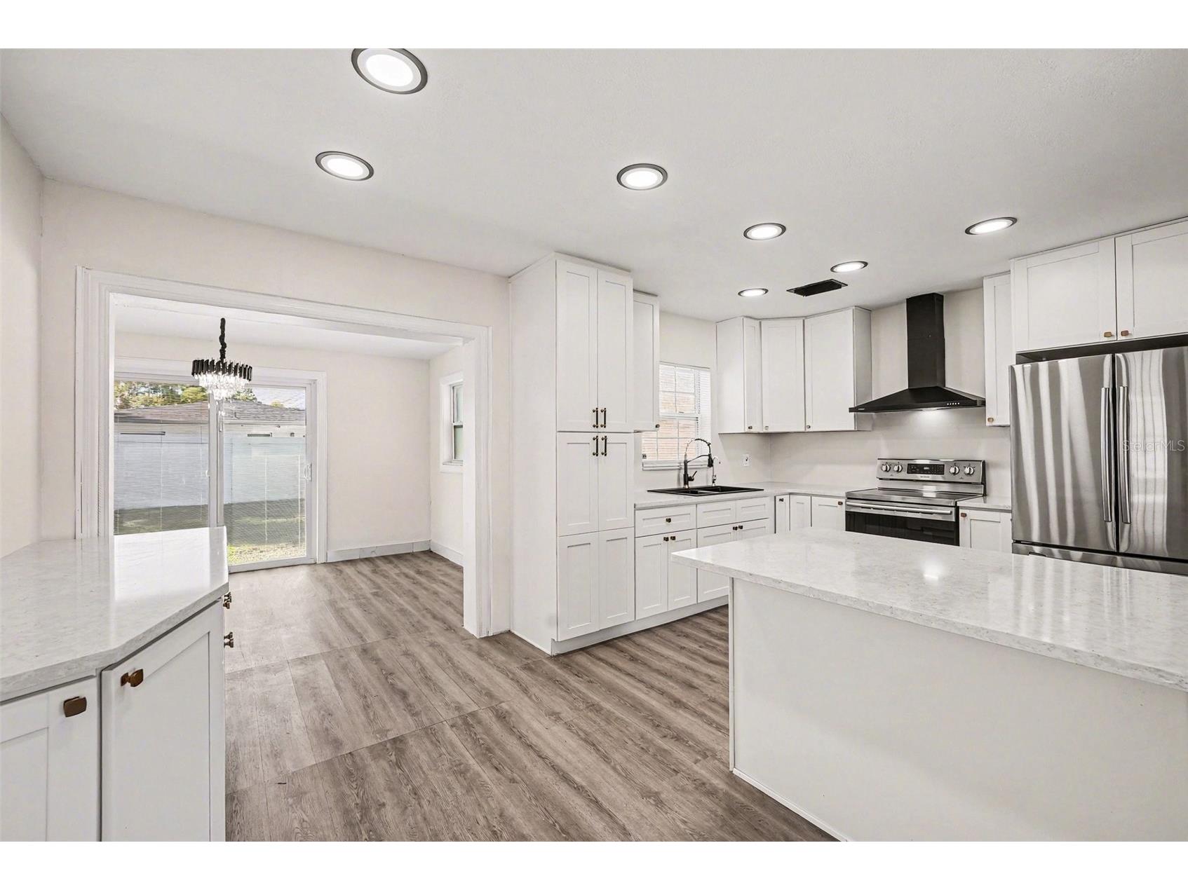 1514 W River Lane Tampa FL 33603 O6392709 image11