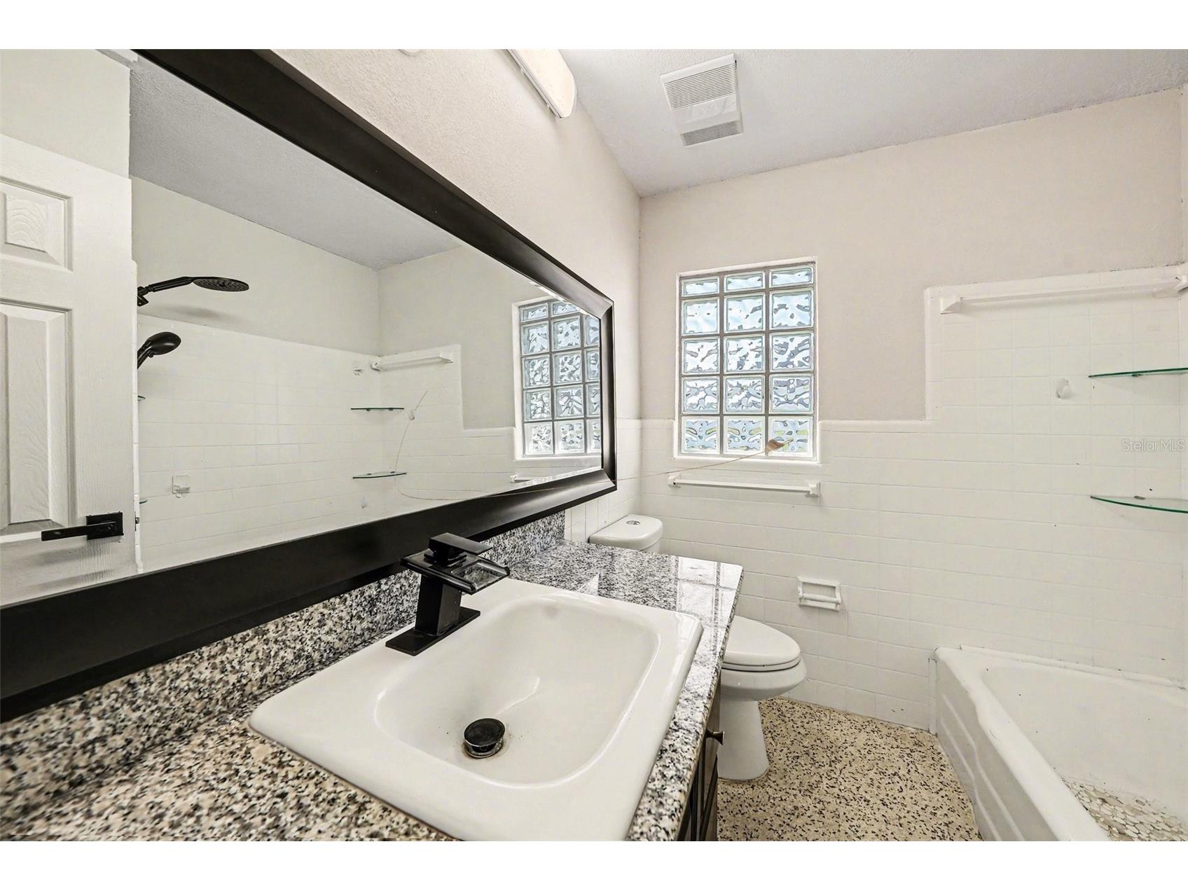 1514 W River Lane Tampa FL 33603 O6392709 image27