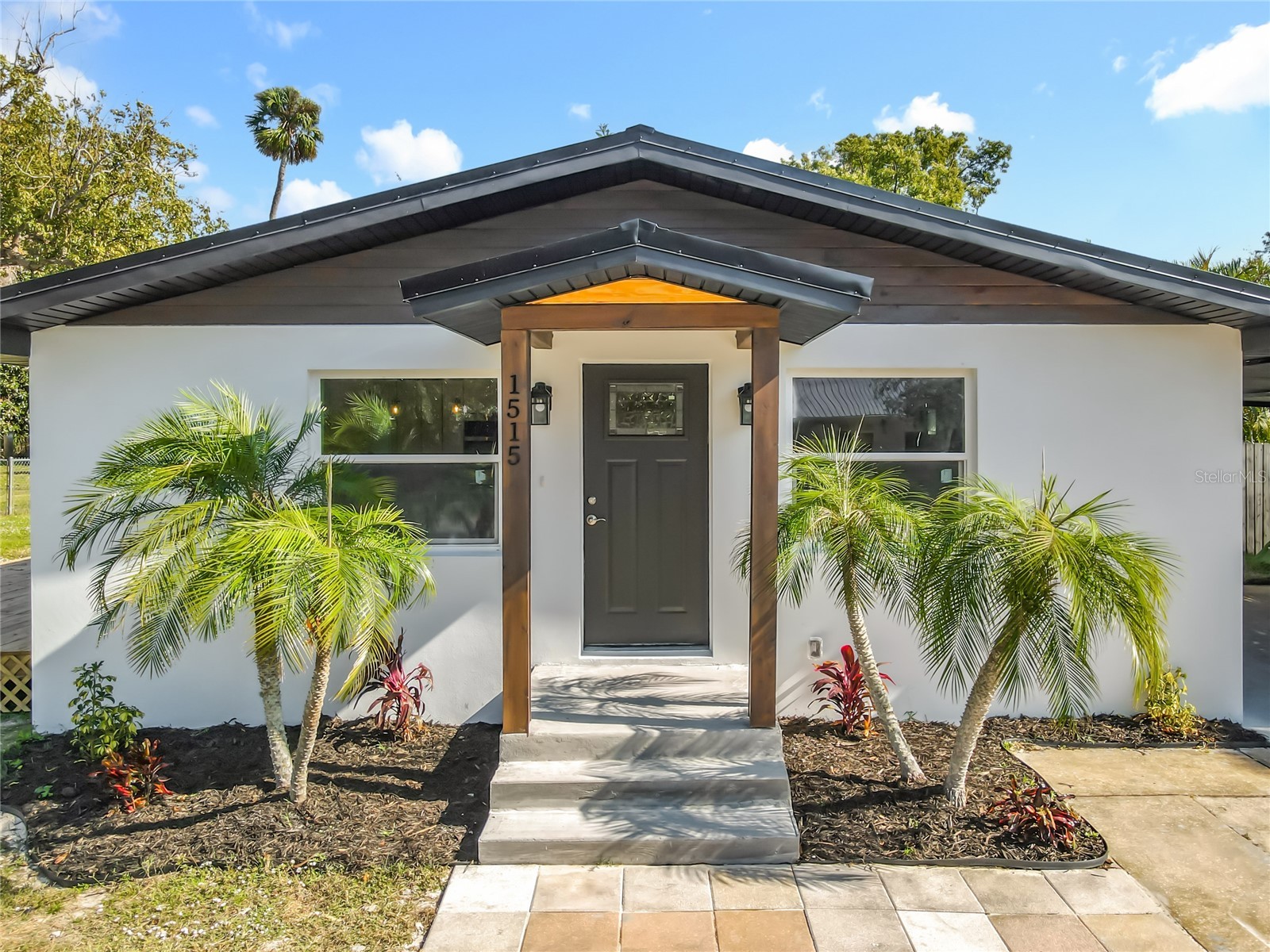 1515 Live Oak Street New Smyrna Beach FL 32168 O6366094 image1