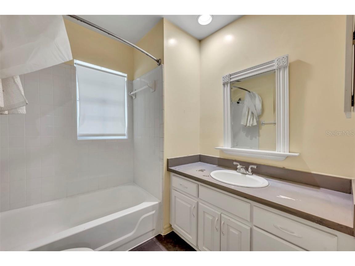 1515 Orangewood Avenue Orlando FL 32806 O6364348 image28