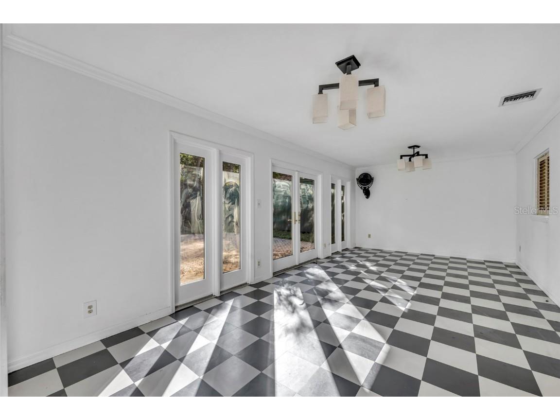 1515 Orangewood Avenue Orlando FL 32806 O6364348 image31