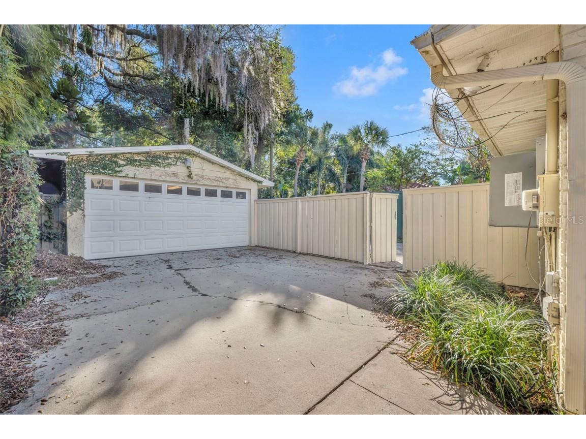 1515 Orangewood Avenue Orlando FL 32806 O6364348 image35