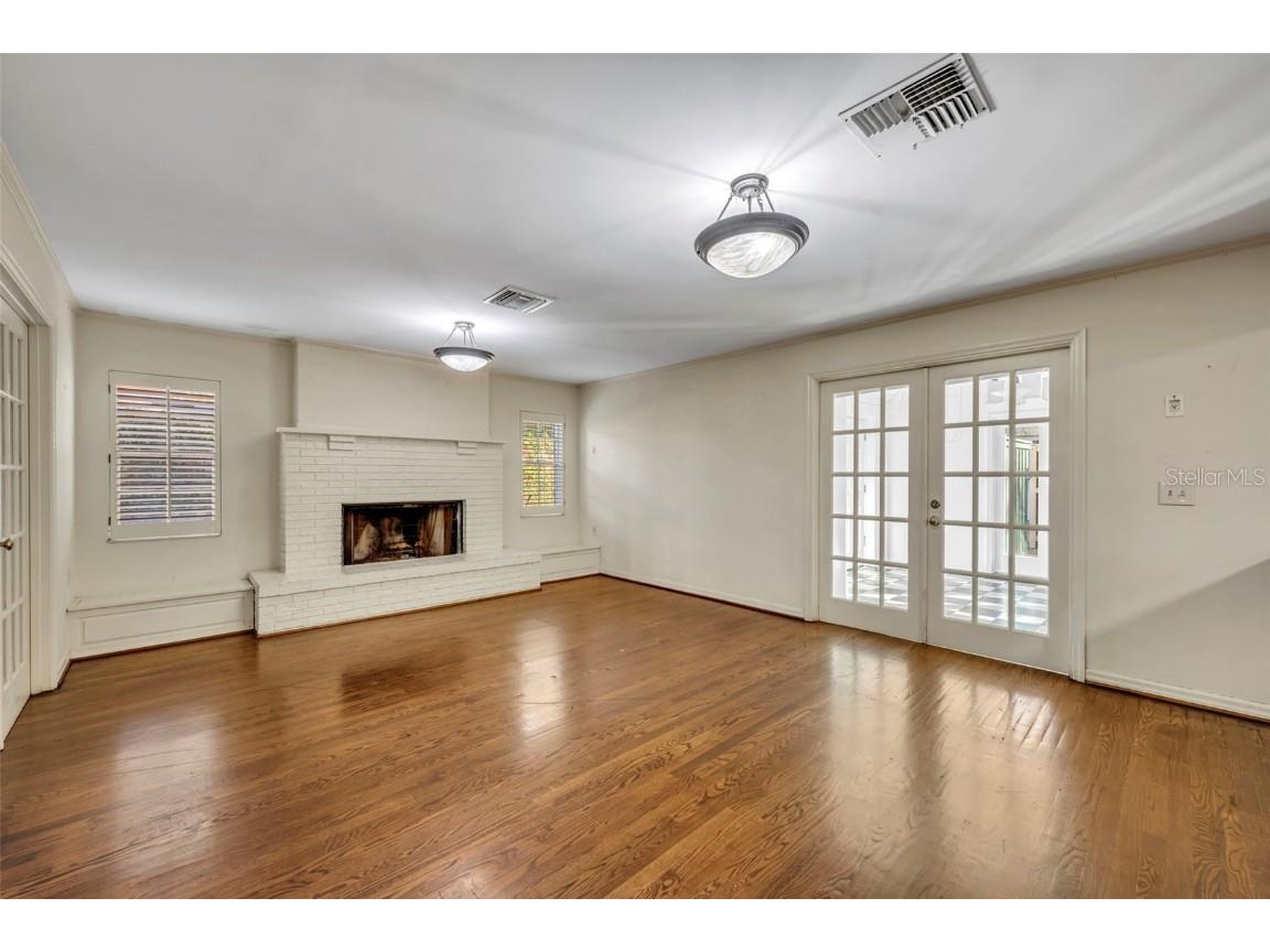 1515 Orangewood Avenue Orlando FL 32806 O6364348 image6