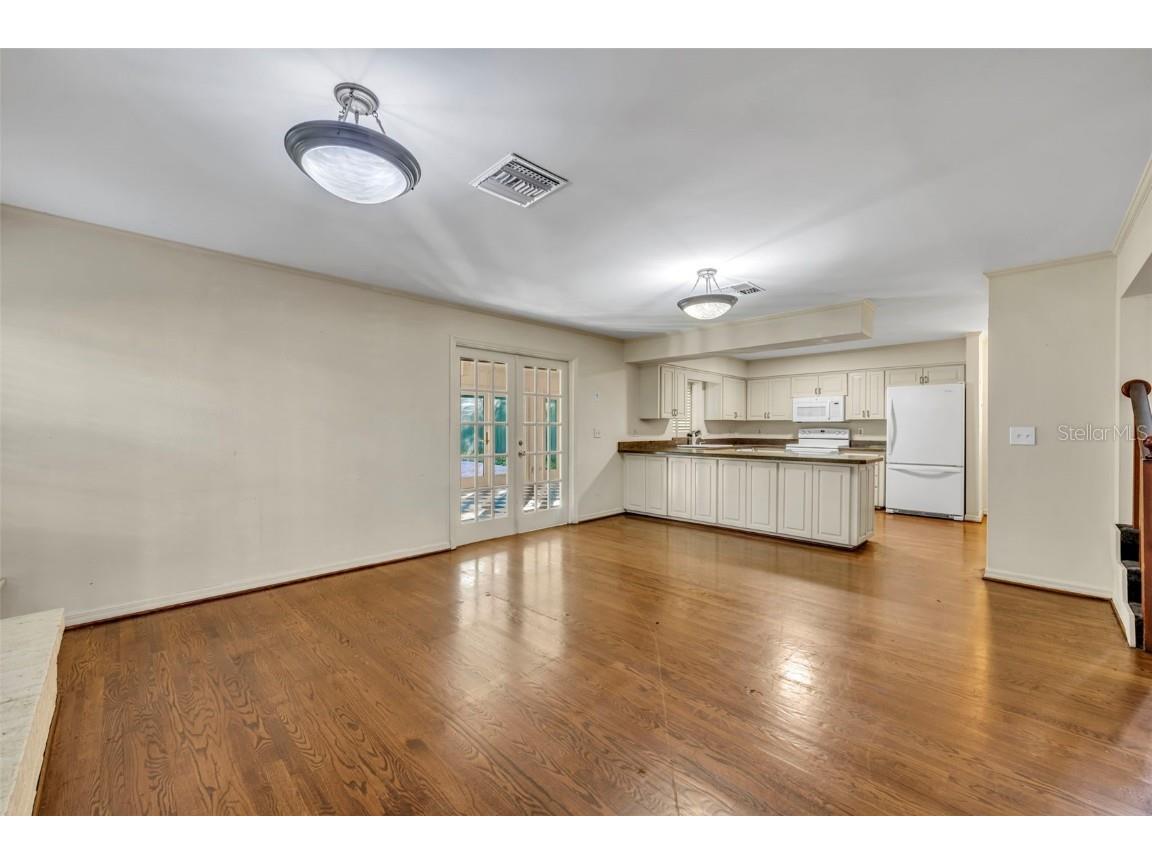 1515 Orangewood Avenue Orlando FL 32806 O6364348 image9