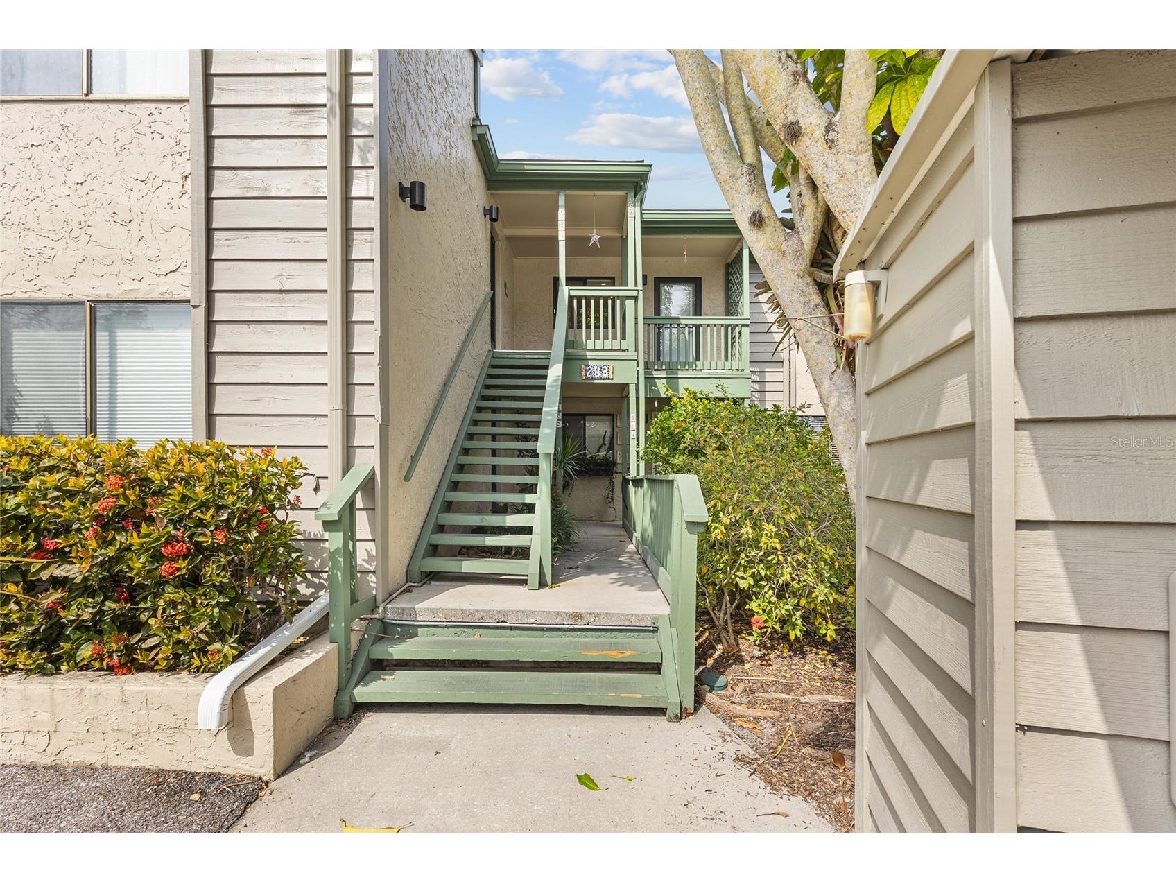 1515 Pelican Point Drive #284 Sarasota FL 34231 - SARASOTA BAY A4682554 image1
